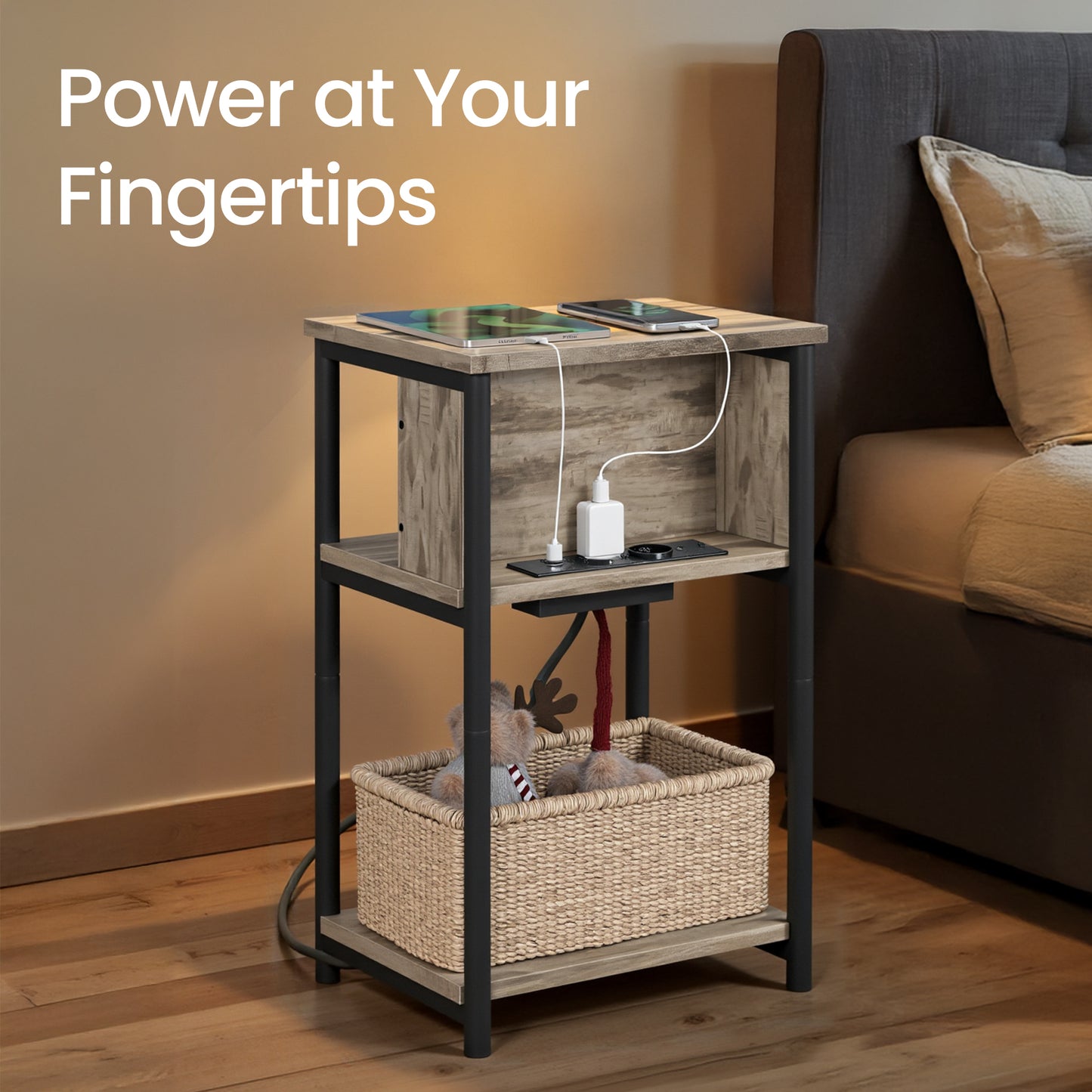 Pomoćni sto sa utičnicom Edge – svijetli dekor drveta