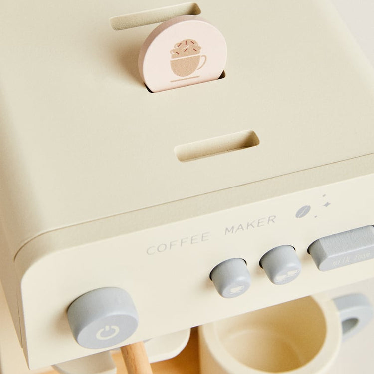 DRVENI APARAT ZA KAFU